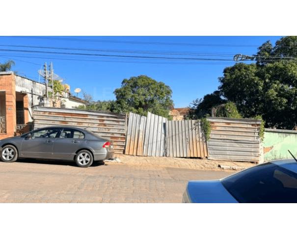 Iguatama/mg – lote com a área de 200,00m², com uma construção inacabada, situado no centro lote em leilão | mgl leilões