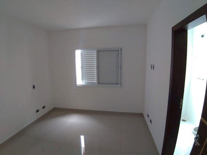 Casa em condominio, padrão, 0 vaga(s) de garagem.