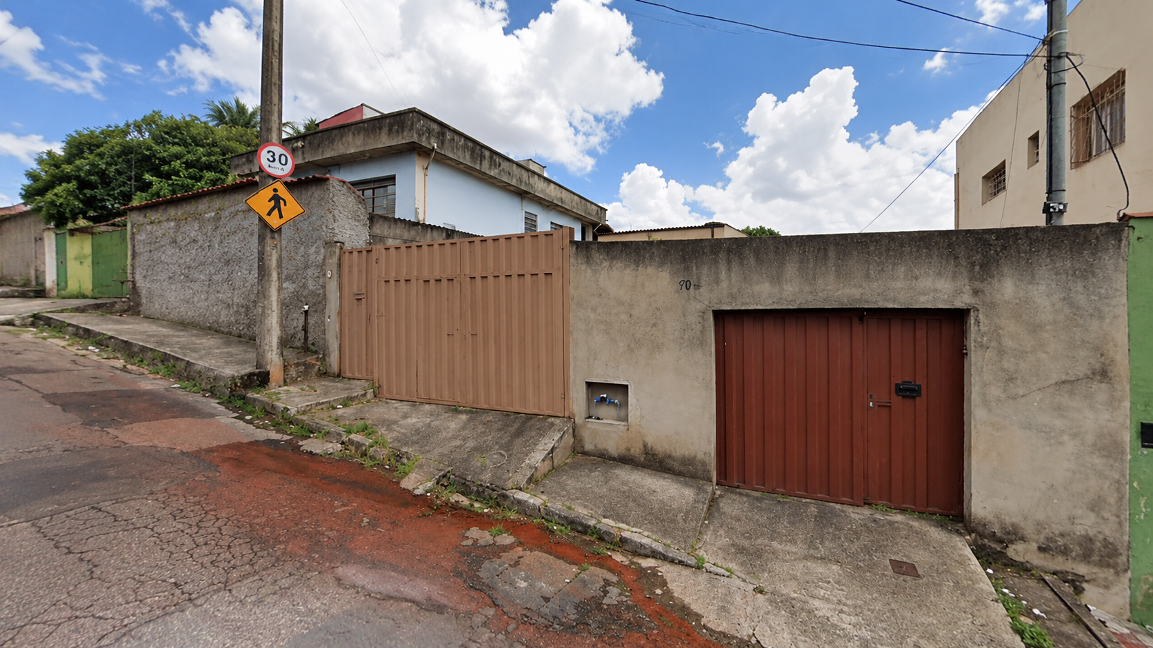 Imóvel c/ 02 casas residenciais em terreno de 300m² | B. Santa Maria, Belo Horizonte/MG