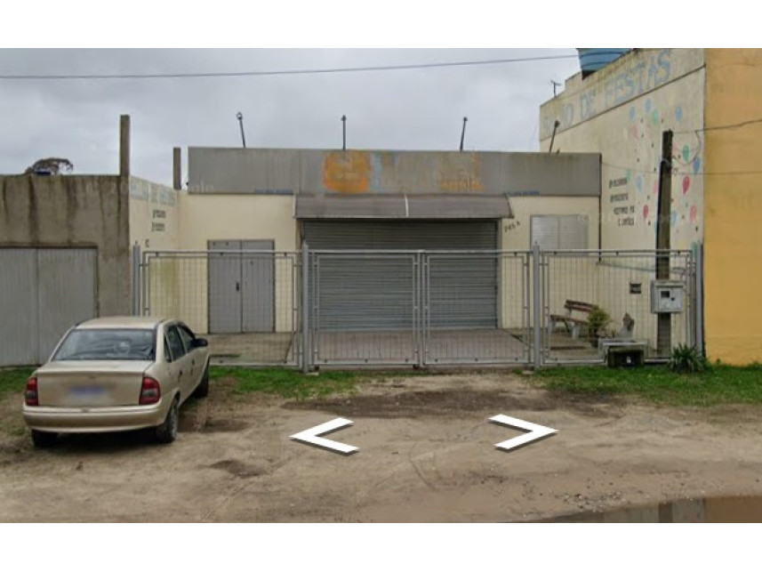Imóvel comercial à venda em leilão