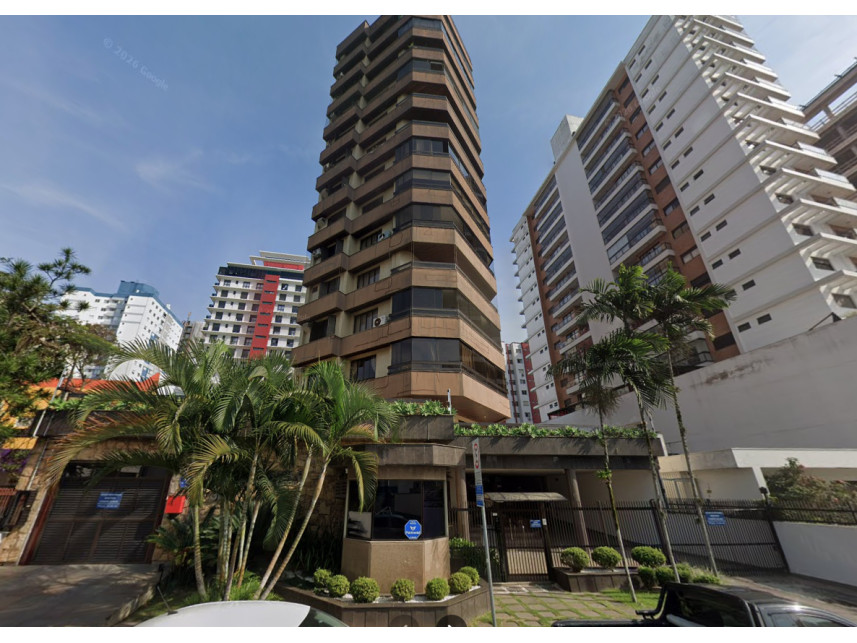Apartamento à venda em leilão