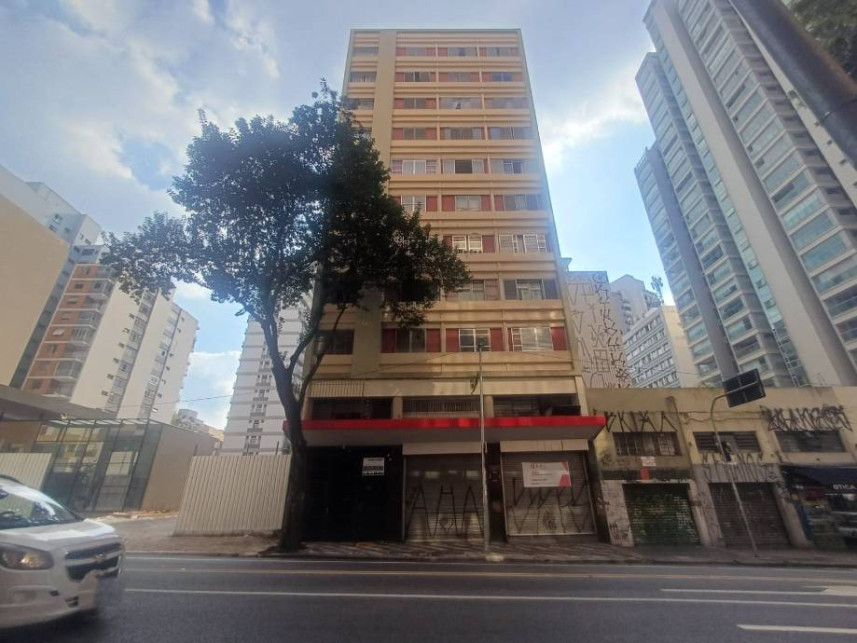 Ex-agência à venda em leilão