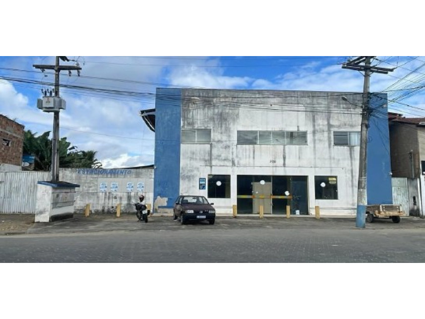 Imóvel comercial à venda em leilão
