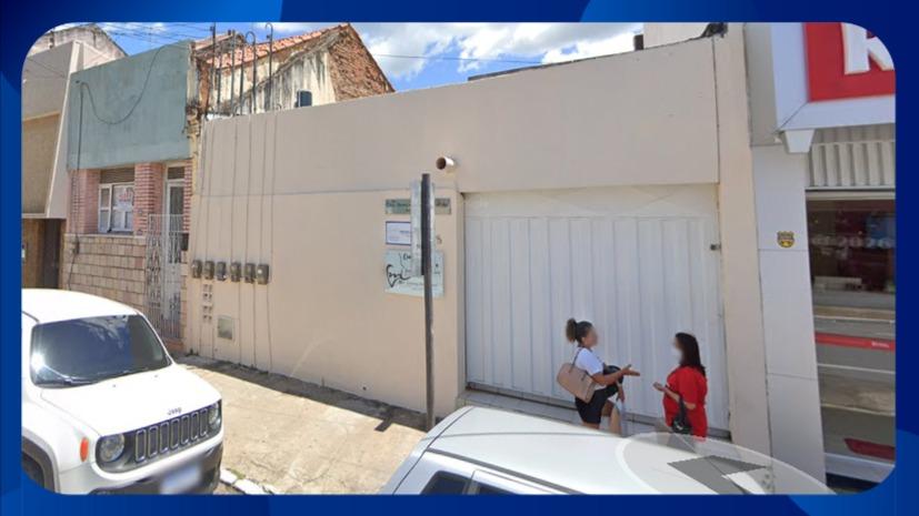 PRÉDIO COMERCIAL - PRÉDIO COMERCIAL LOCALIZADO NA RUA SENADOR POMPEU, Nº 428, CENTRO, CRATO/CE, COM ÁREA DE 180,00M², DIVIDIDO EM: RECEPÇÃO, 05 SALAS COMERCIAIS E 02 BANHEIROS. - Luis Leiloeiro