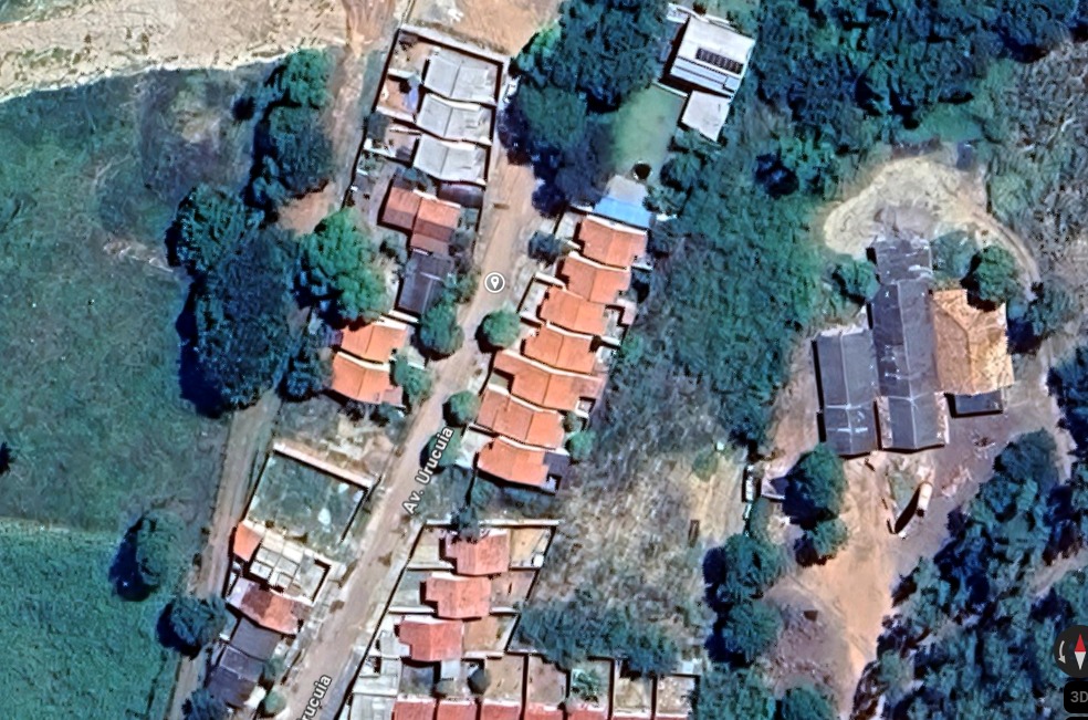 Lote/terreno urbano situado na avenida urucuia, identificado como sem número-h, quadra 104, em buritis/mg