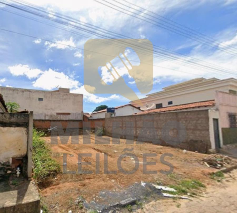 Lote de 291,45m² em Monte Azul