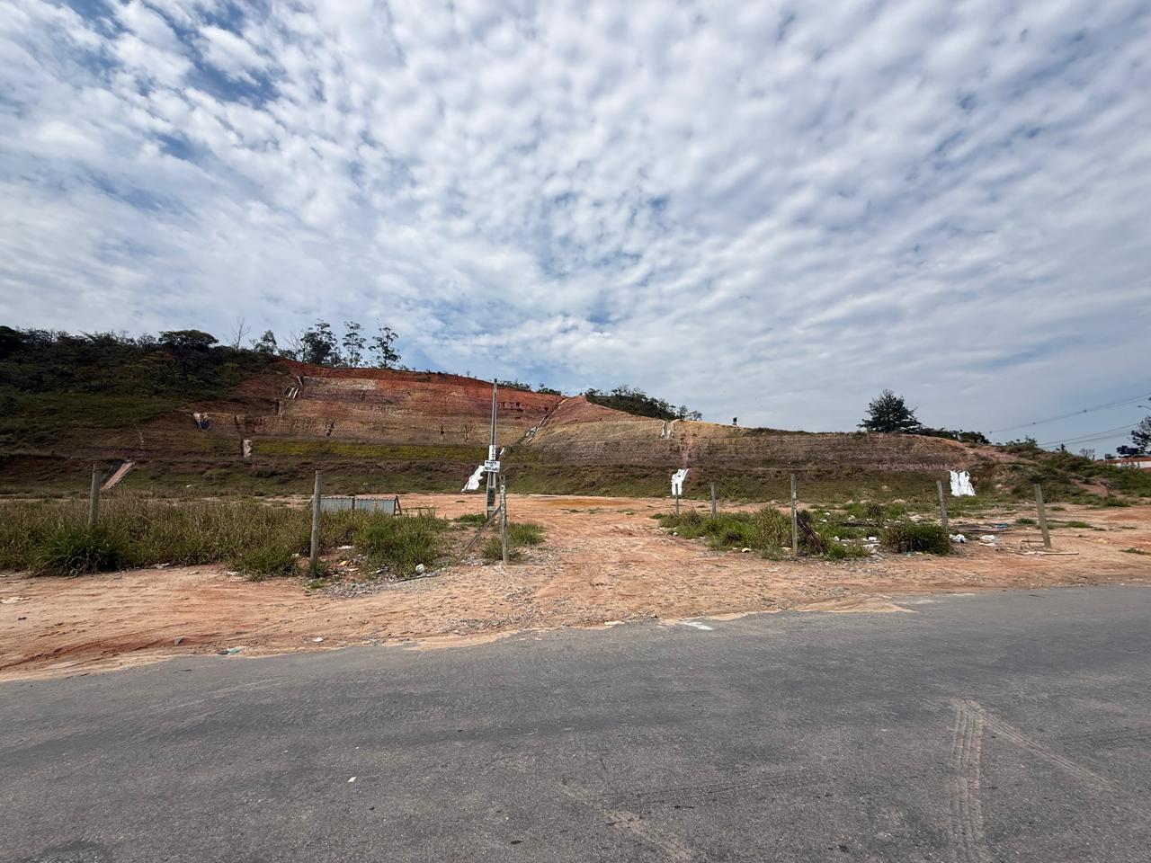 GLEBA DE TERRA C/ 3.998M² BAIRRO TORRÃO DE OURO EM SÃO JOSÉ DOS CAMPOS