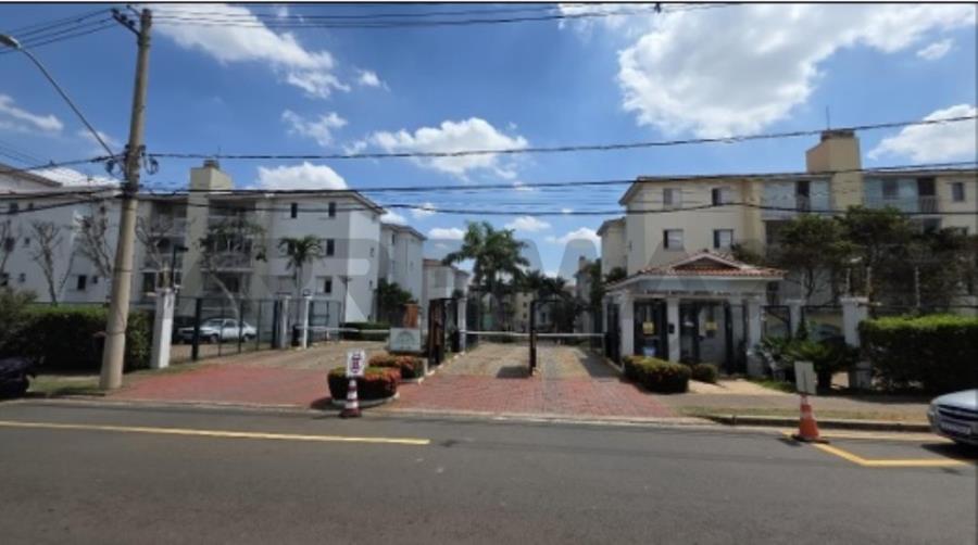 DIREITOS aquisitivos resultantes do Compromisso de Compra e Venda (fls. 113/131) sobre o Apartamento nº 8, do tipo Angelina, localizado no pavimento térreo, Bloco “3” do “CONDOMÍNIO AVALON I – PRAÇA DOS PRÍNCIPES”, situado na Avenida João Scarparo Neto