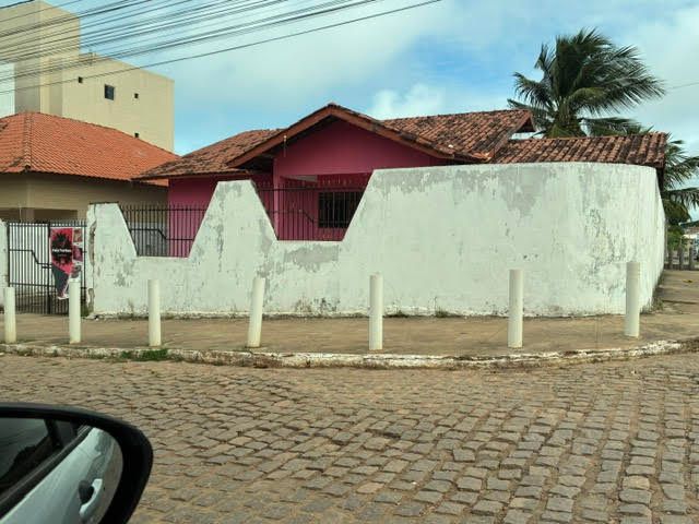 50% desconto Lote 14 COD. 630 Aberto para Lances Casas 01 (um) imóvel matrícula 24.573, situado na C