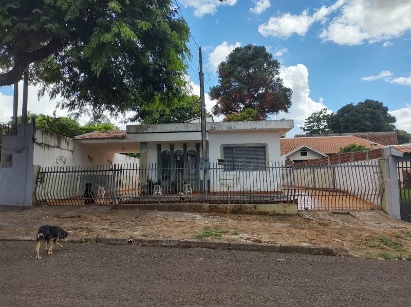 Casa em leilão no bairro Jardim Seminário em Maringá - PR
