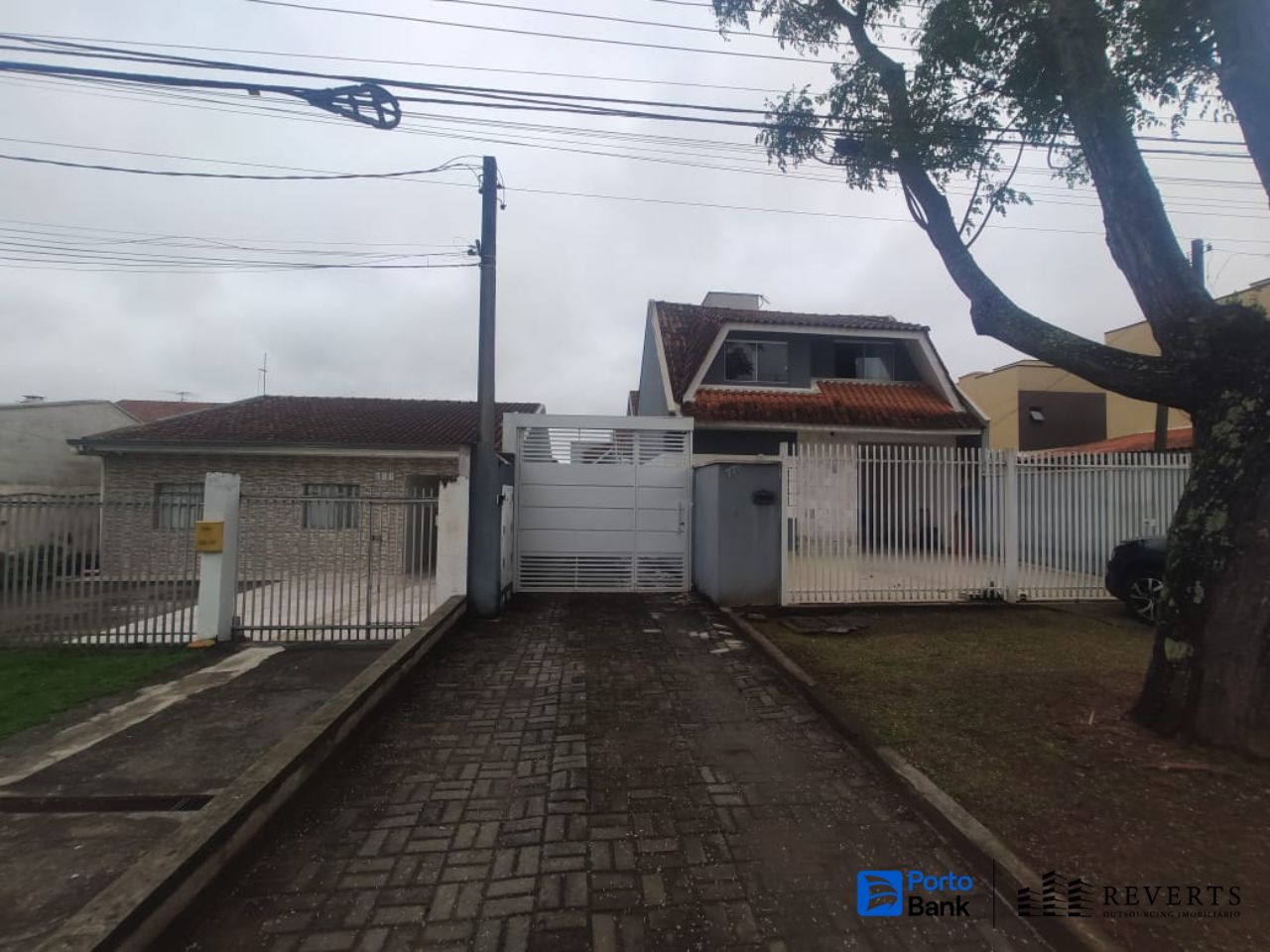 Curitiba – pr. bairro alto. casa. áreas totais. terr. 120,28m² e constr. 75,47m²