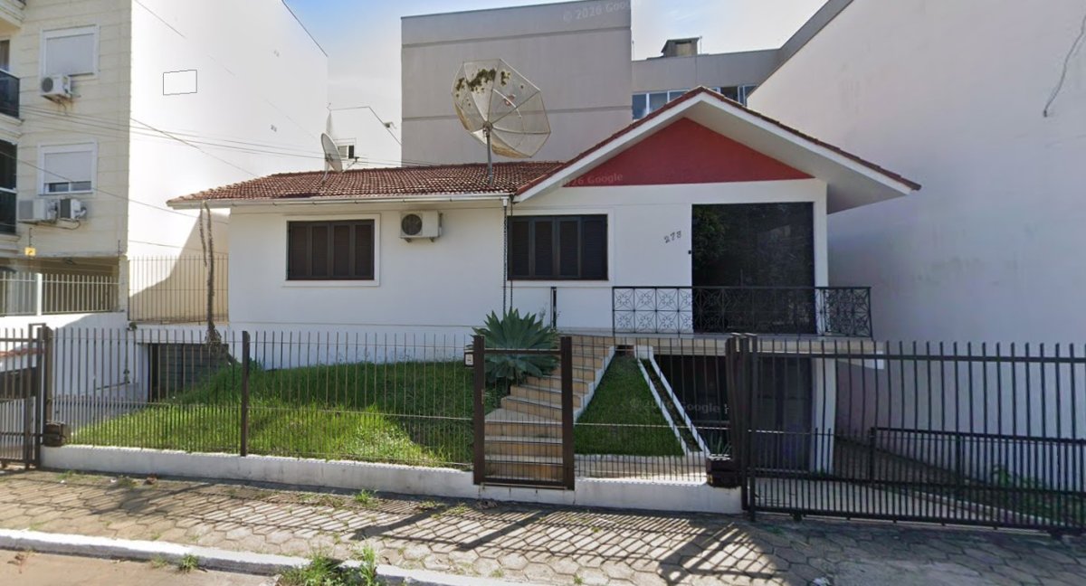 Área de 174,735m², contendo uma edificação de aproximadamente 115,00m², localizada à rua josé schmatz, nº 273, bairro moinhos, lajeado/rs