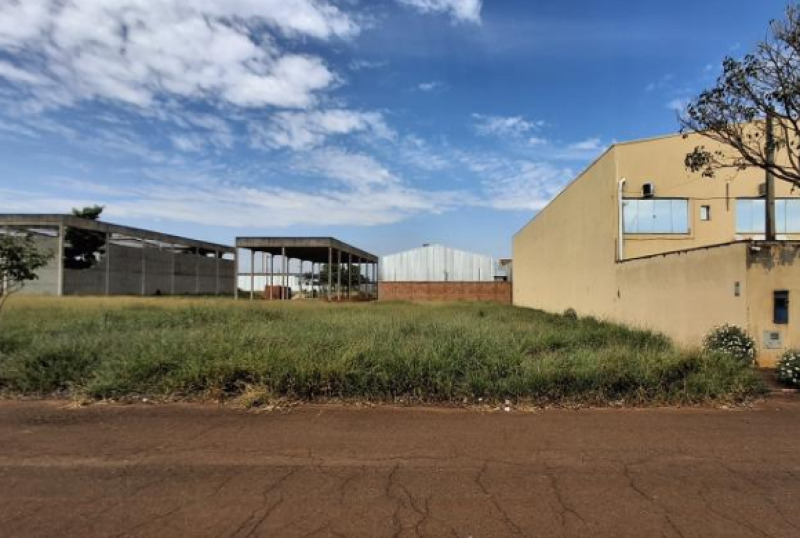 Imóveis Rurais e Urbanos - Lote 044 (ID 1813)