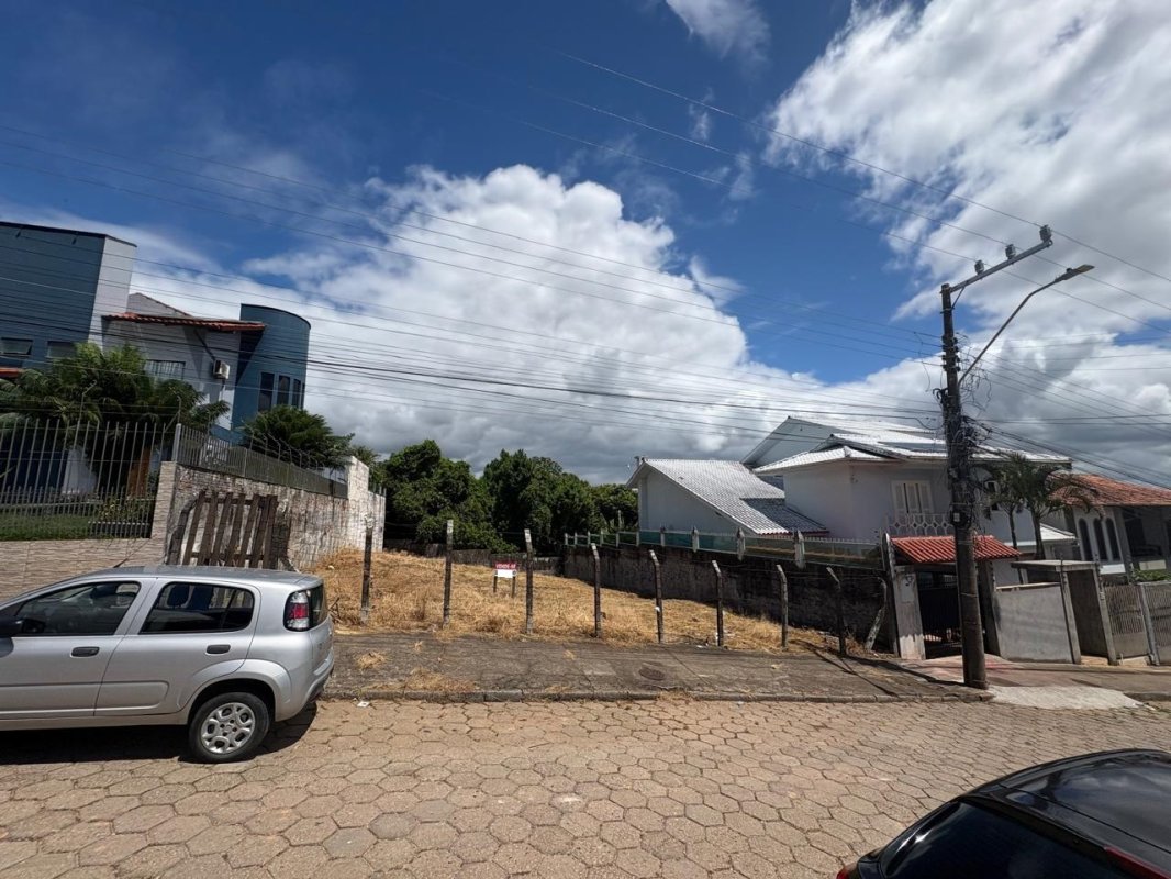 Venda direta Venda direta Terreno Florianópolis/SC Sem data publicada na fonte Preço de venda R$ 500