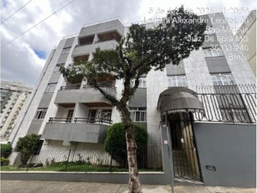 Apartamento à venda em leilão