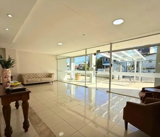 Gravataí/rs - apartamento e 3 vagas de garagem do condomínio residencial vertical vitta, na rua coronel sarmento, nº 1.035, bairro centro.