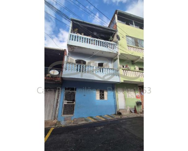 Casa em taboão da serra com 40% de desconto. - casa - r. presidente tancredo neves, 51, parque industrial das oliveiras em taboão da serra