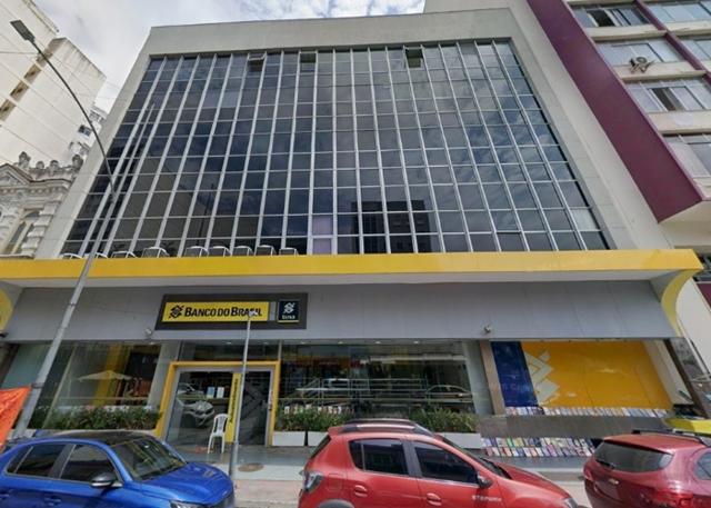 Leilão de imóveis com locação simultânea