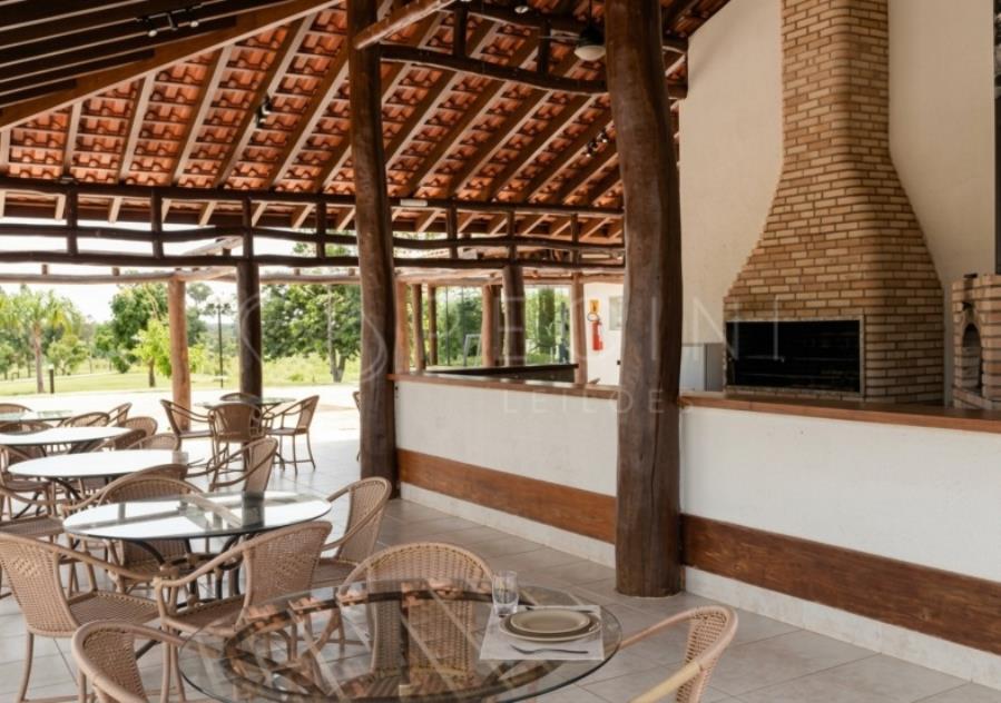 LOTE N° 04 - QUADRA N° 09 - TERRAS DO GOLFE