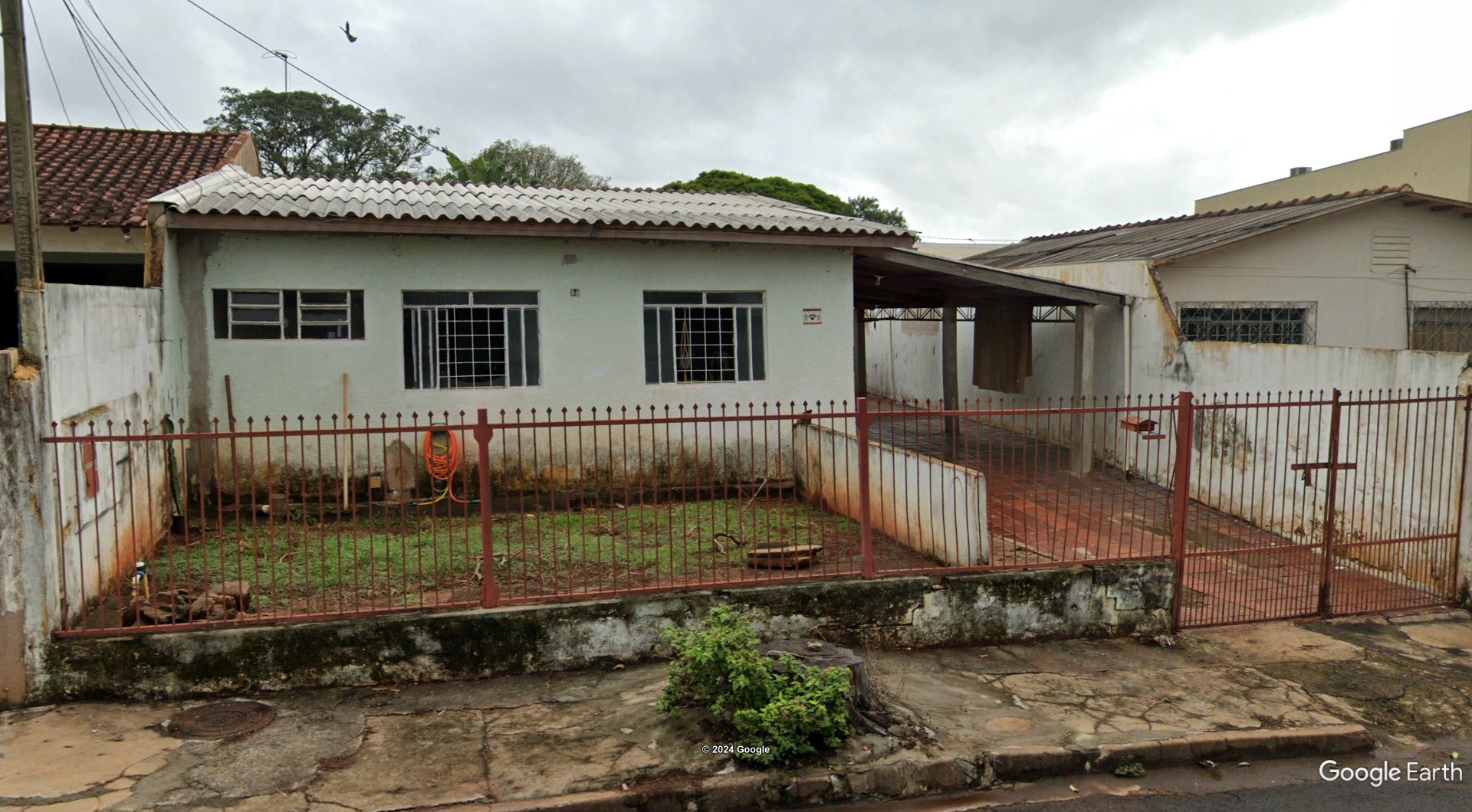 LOTE 1.1 - Imóvel c/ 311,89m² no Conj. Res. Lindóia em Londrina/PR