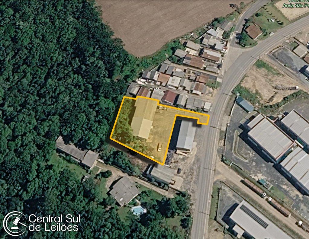 Terreno com área de 2.348,87m², com Galpão comercial, bairro São Pedro, no Município de Rio…