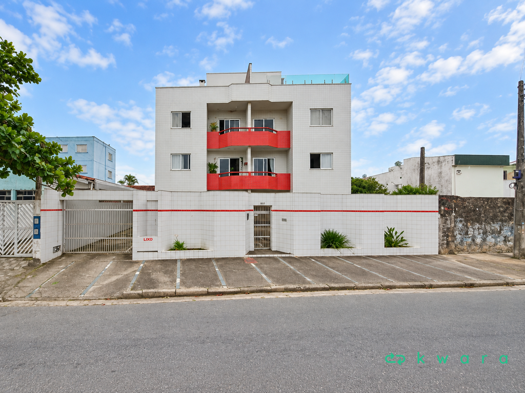 Apartamento com 115,02m² de área útil em Peruíbe/SP