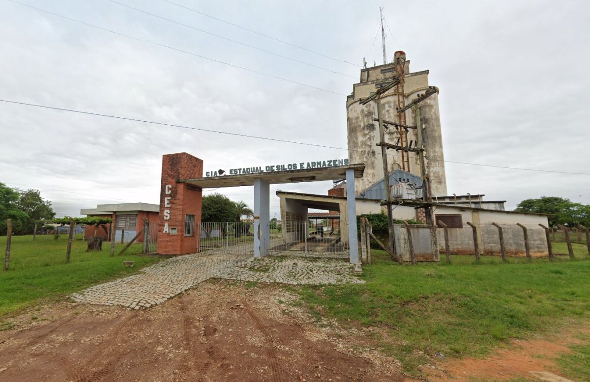 (são gabriel/rs) área de terras c/ 19.365,52m², c/ benfeitorias - complexo ind. da cesa