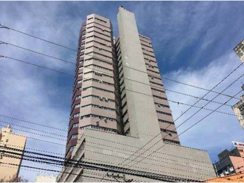 Sala comercial à venda em leilão