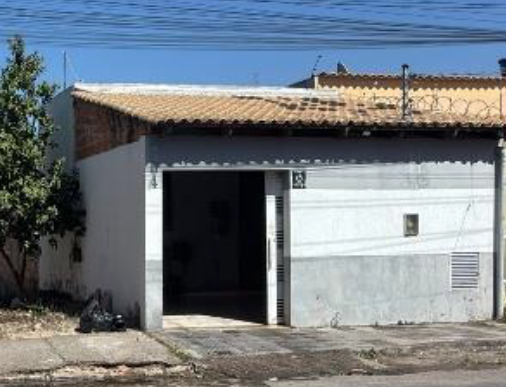 Casa em leilão no bairro Palmeiras em Moema - MG