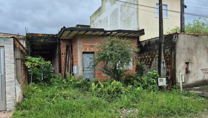 Casa Inacabada 102 m² em Terreno de 135 m² - Jardim Albatroz II - Bertioga - SP