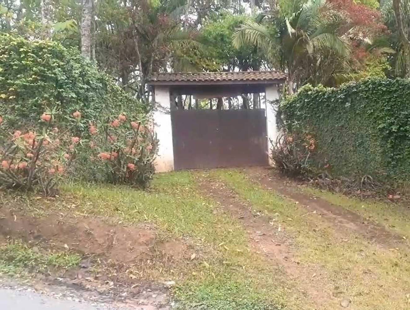Casa à venda na Avenida Criolan - Santa Isabel/SP Código: 02.24734