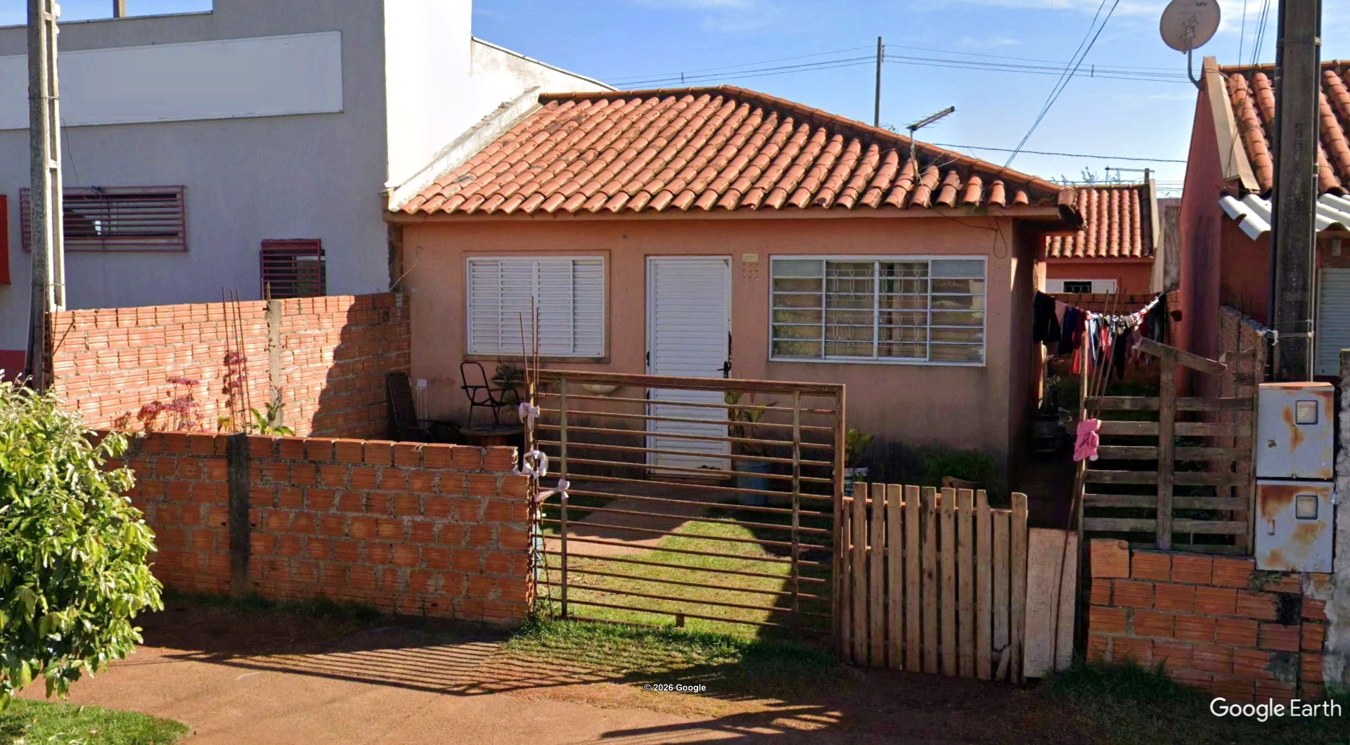 LOTE 4.1 - Direitos - Imóvel c/ 125,12m² no Res. Ernesto Franceschini em Rolândia/PR