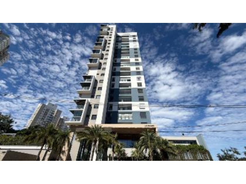 Apartamento à venda em leilão