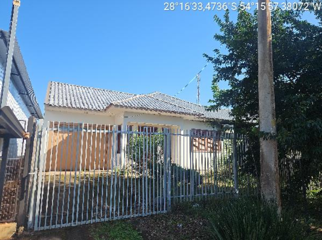 Casa - 295m² de área privativa, 295m² de área do terreno - santo angelo/rs