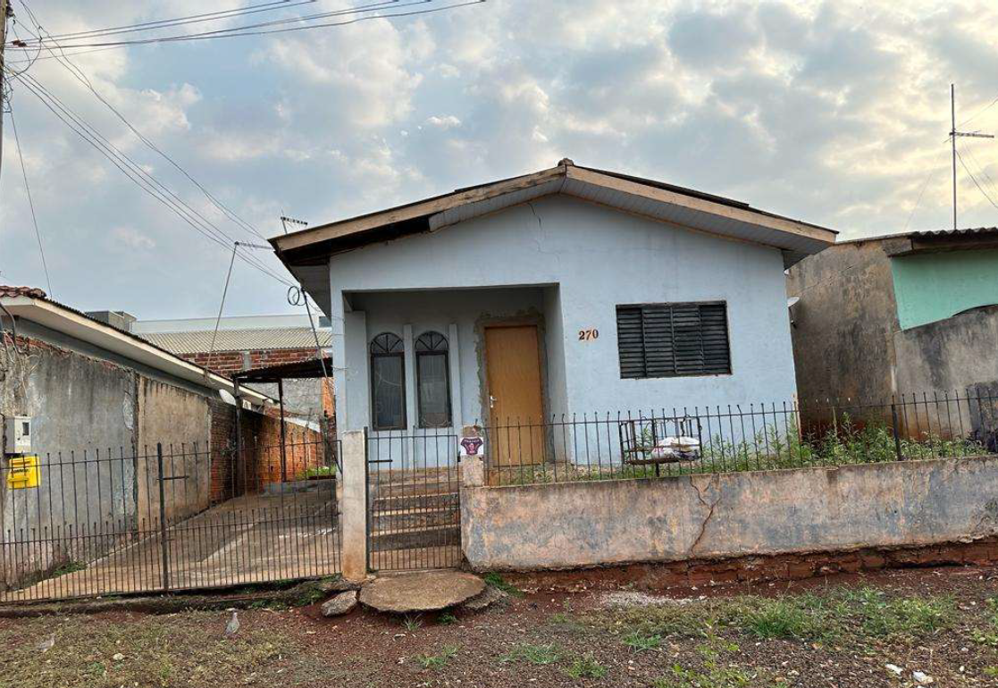Casa em Sarandi/PR — terreno de 180 m², parte da matrícula 20.469