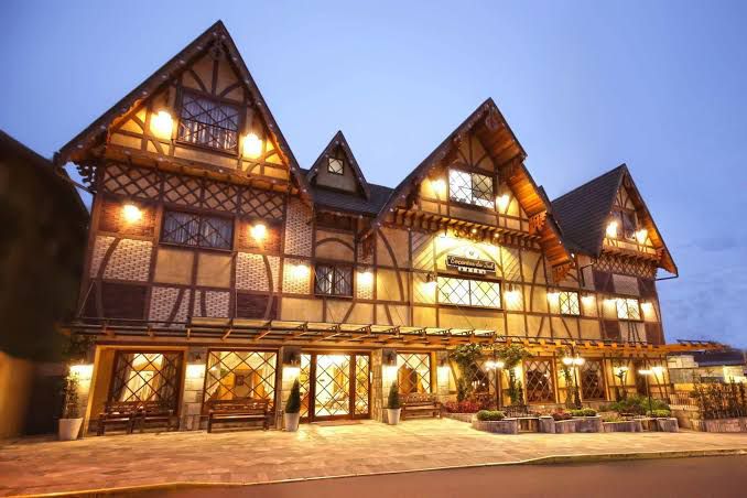 Hotel em gramado na serra gaúcha do rs – maicon & valéria kahn – leilões do rio de janeiro.