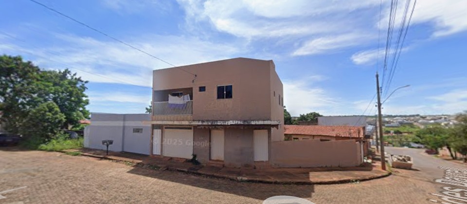CASA C/ 254,00 M² - COROMANDEL / MG