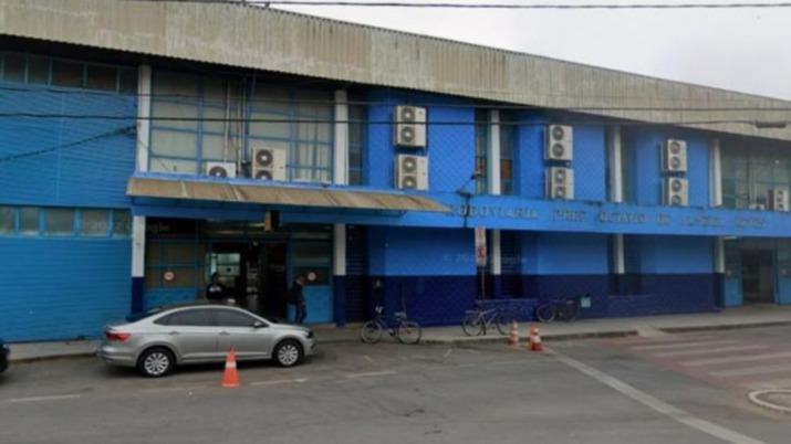 Um guichê letra n, do novo terminal rodoviário de são joão del rei, localizado na avenida cristóvão colombo, nº 599, são joão del rei/mg. área construída de 3,70m².
