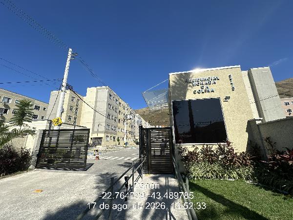 Cond res morada da colina