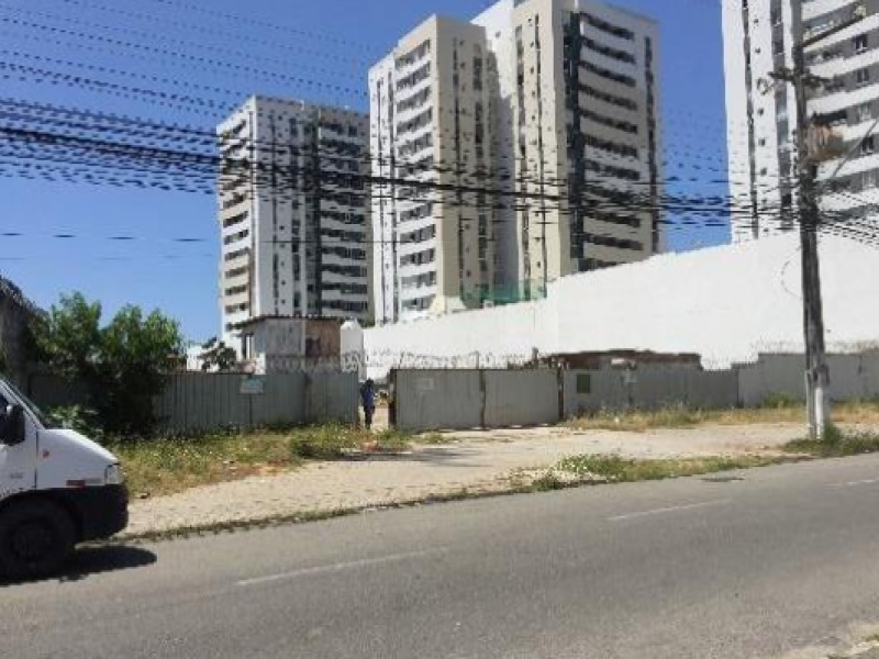 LEILÃO JUDICIAL DA 20ª VARA CÍVEL DA COMARCA DE ARACAJU 1º Leilão: 03/11/2026 às 09:00 R$ 600.000,00