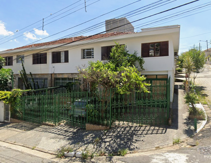 Casa com 331m², 4 quartos e 4 vagas - Lote 001 (ID 2767)