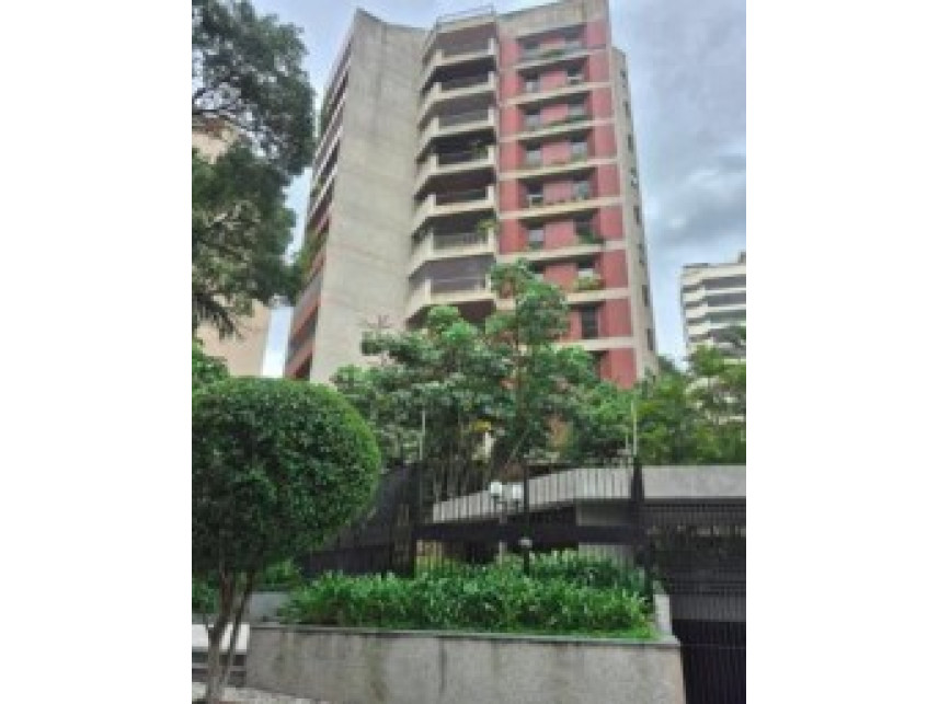 Apartamento à venda em leilão