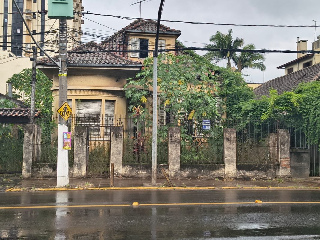 (SÃO LEOPOLDO/RS) Uma casa na Av. Dom João Becker, Bairro Centro