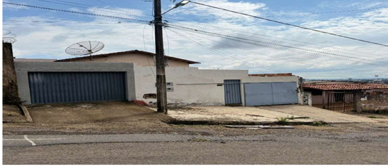 IMÓVEIS RESIDENCIAIS EM PATROCÍNIO/MG - Lote 002 (ID 27965)
