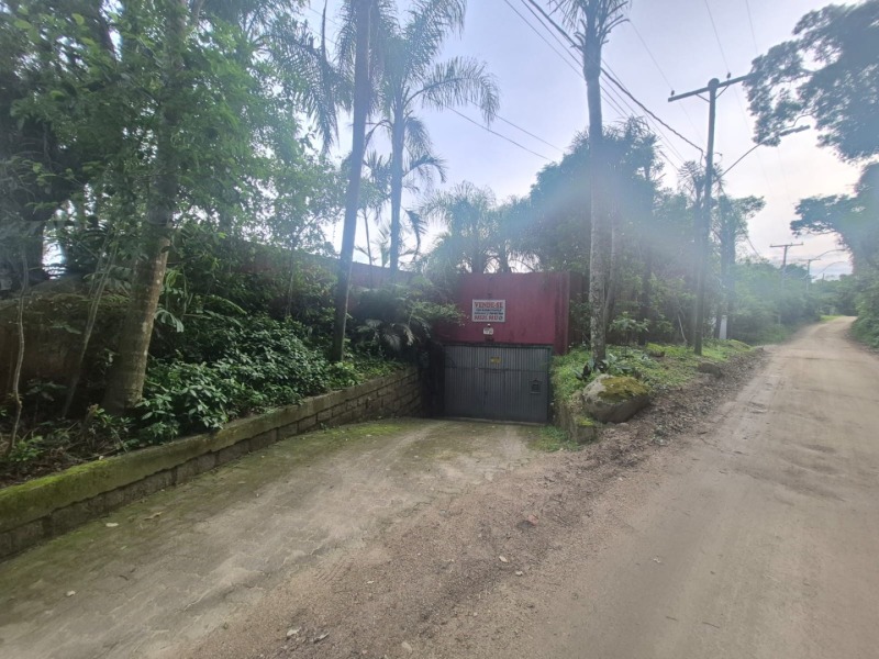 TERRENO COM 2.400 METROS QUADRADOS NA ESTRADA DA PONTA GROSSA - Lote 001 (ID 8060)