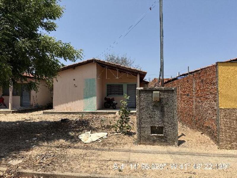 Casa em leilão em São João e Residenciais José Amâncio e Nova Alegria, Piripiri/PI