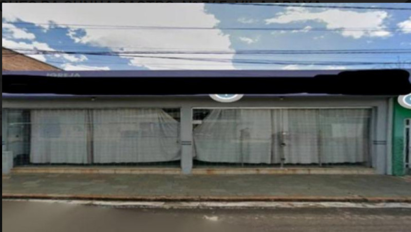 IMÓVEL COMERCIAL EDIFICADO SOBRE O LOTE 8 DA QUADRA G, LOCALIZADO NA AVENIDA ANTÔNIO RODRIGUES DA CUNHA CASTRO, Nº 345, VILA ARAXÁ, UBERABA/MG. ATUALMENTE FUNCIONA UMA IGREJA. - Lote 19400 (ID 3735)