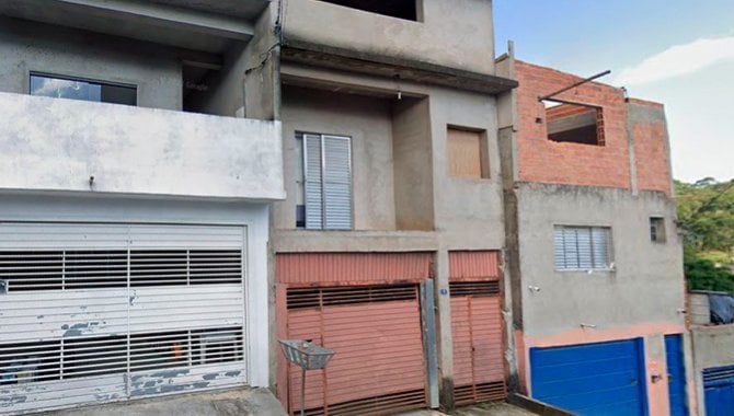 Direitos sobre Casa 211 m² (área total construída) - Jardim Nova Canaã - Guarulhos - SP
