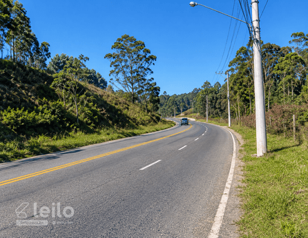 Santana de Parnaíba/ SP - Lote com 27.686,10 m²