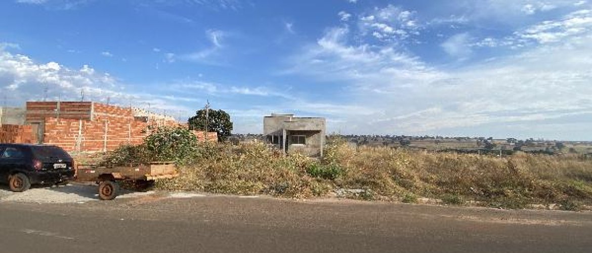 TERRENO DE LEILÃO DA CAIXA, NO BAIRRO BAIRRO BRASIL, NA CIDADE SANTA VITÓRIA, NO ESTADO MG
